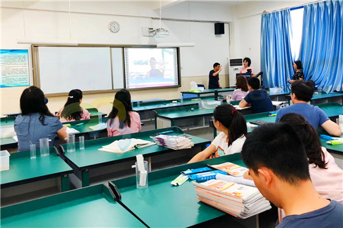 廣東省深圳中學(xué)龍崗初級中學(xué).jpg